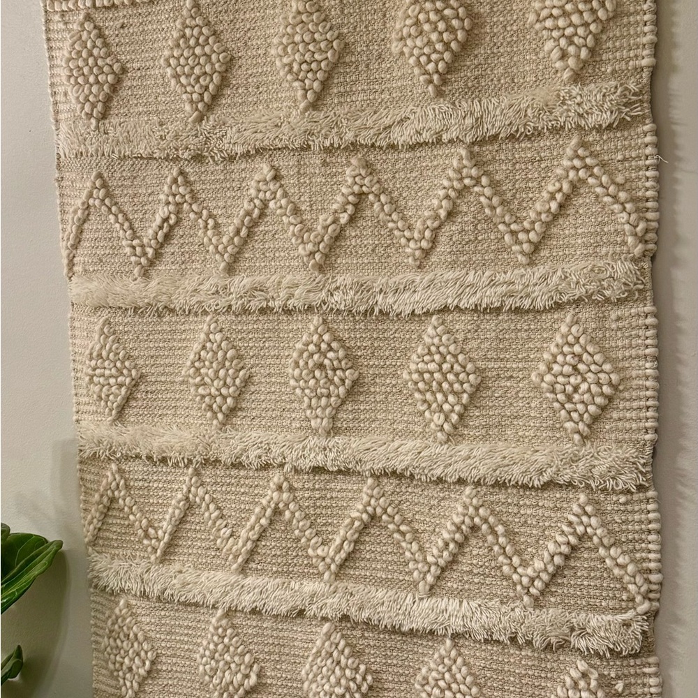 Large Boho Macramé Style Woven Wall Hanging Tapestry – Neutral Cream with Fringe - Picture 2 of 4